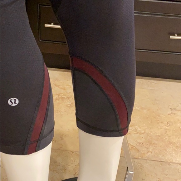 Lululemon Athletics Women Sport Jogging Pants zipper in back  size 8 - Picture 4 of 15